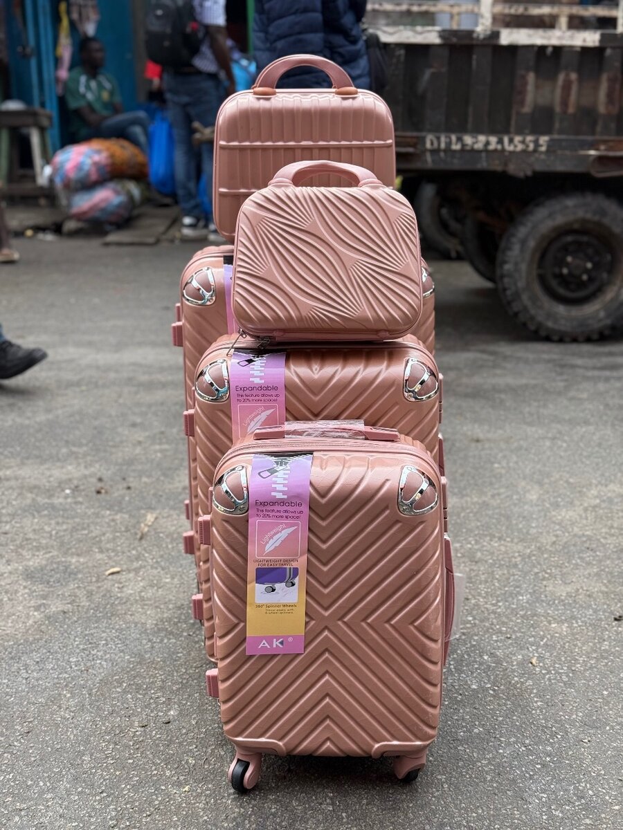 Set de valises élégantes AK