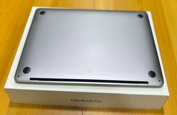 MACBOOK PRO RETINA  I5 2019