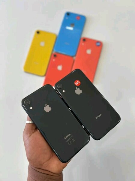 iPhone XR coloré 4G débloqué