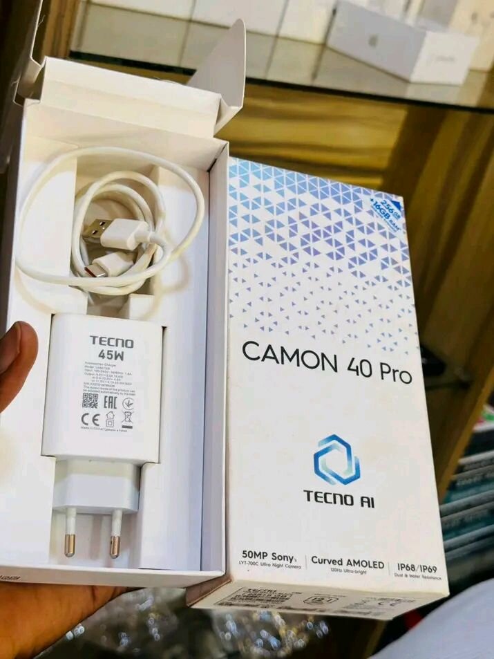 Tecno Camon 40 Pro