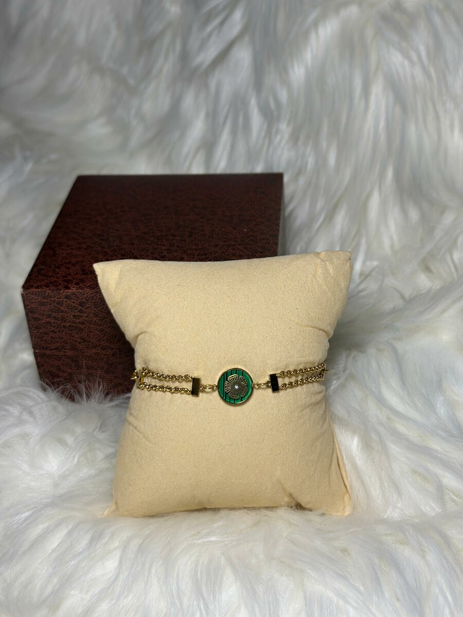 Bracelets élégants dorés