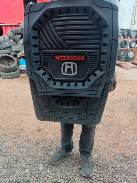 Honda Carpet