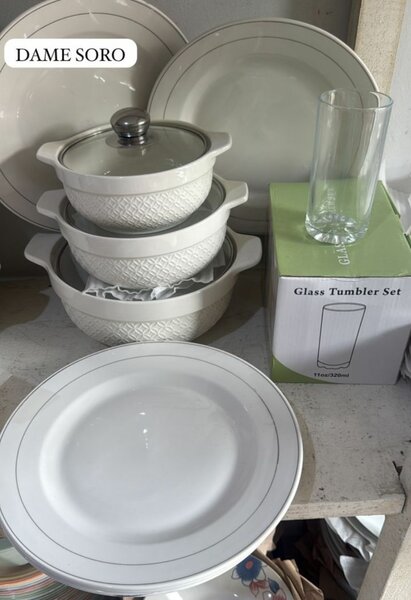 Ensemble de vaisselle élégante