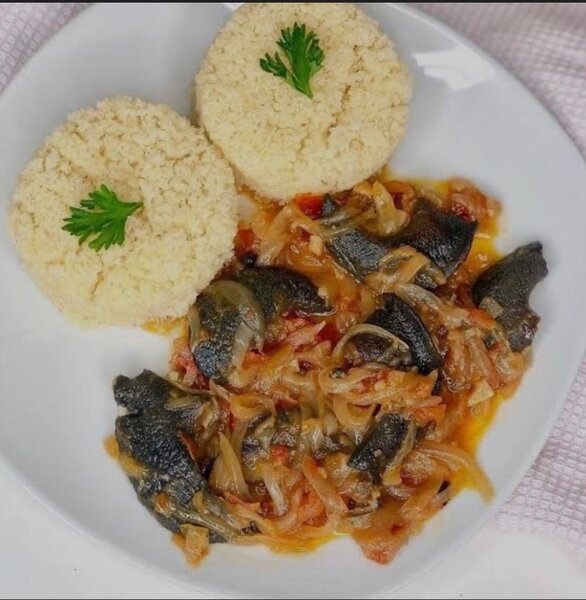 Sauté d´escargots / Attieké