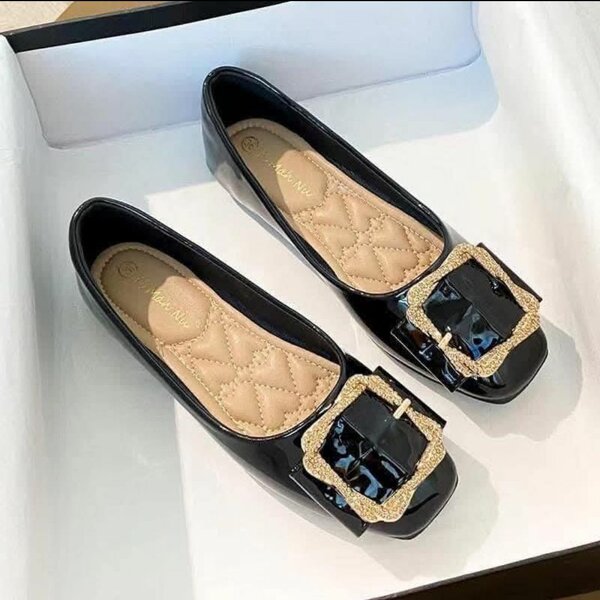 Ballerines élégantes avec boucle