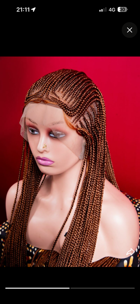 Perruque tressée longue