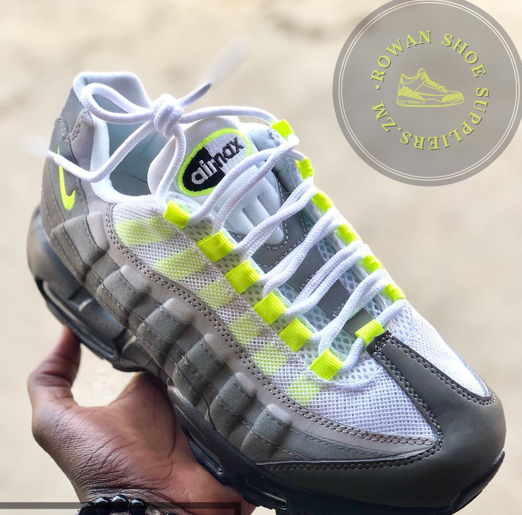 Nike AIR MAX sneakers in grey and white, sizes 6-10