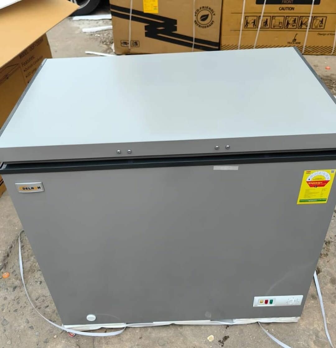 Delron chest freezer Model 200NW Size 197L