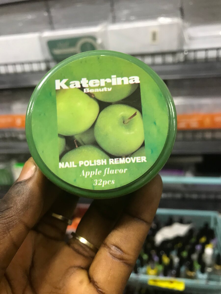 Dissolvant à ongles parfum fruits