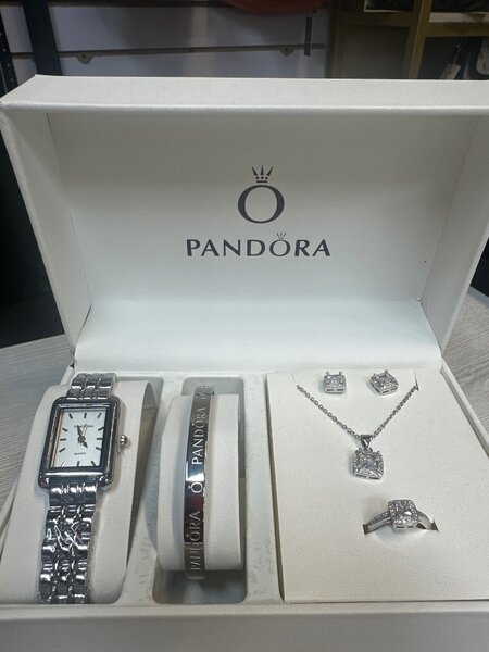 Ролекс,касио и другие бренды.