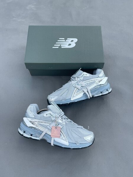 Baskets New Balance Argent