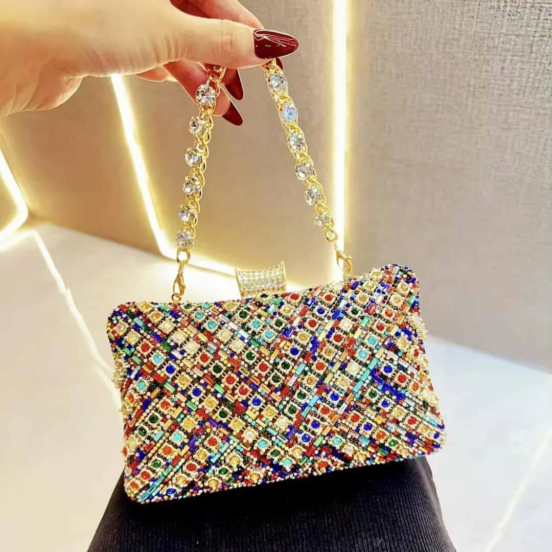 Sac à main élégant strass