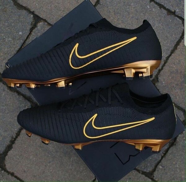 Chaussures de Football Nike