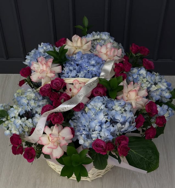 Весення корзина из микс цветов🌸