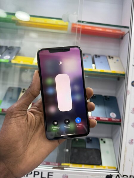 11 pro max 64go écran change