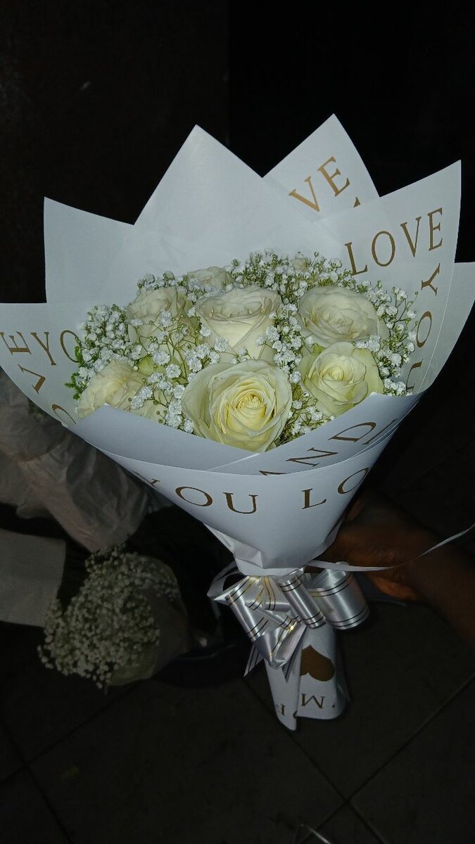 Bouquet de roses blanches