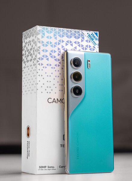 Tecno Camon 40 Pro - Smartphone