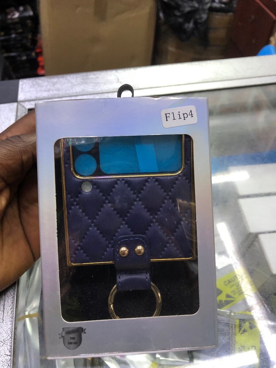 SAMSUNG FLIP 4 COVER