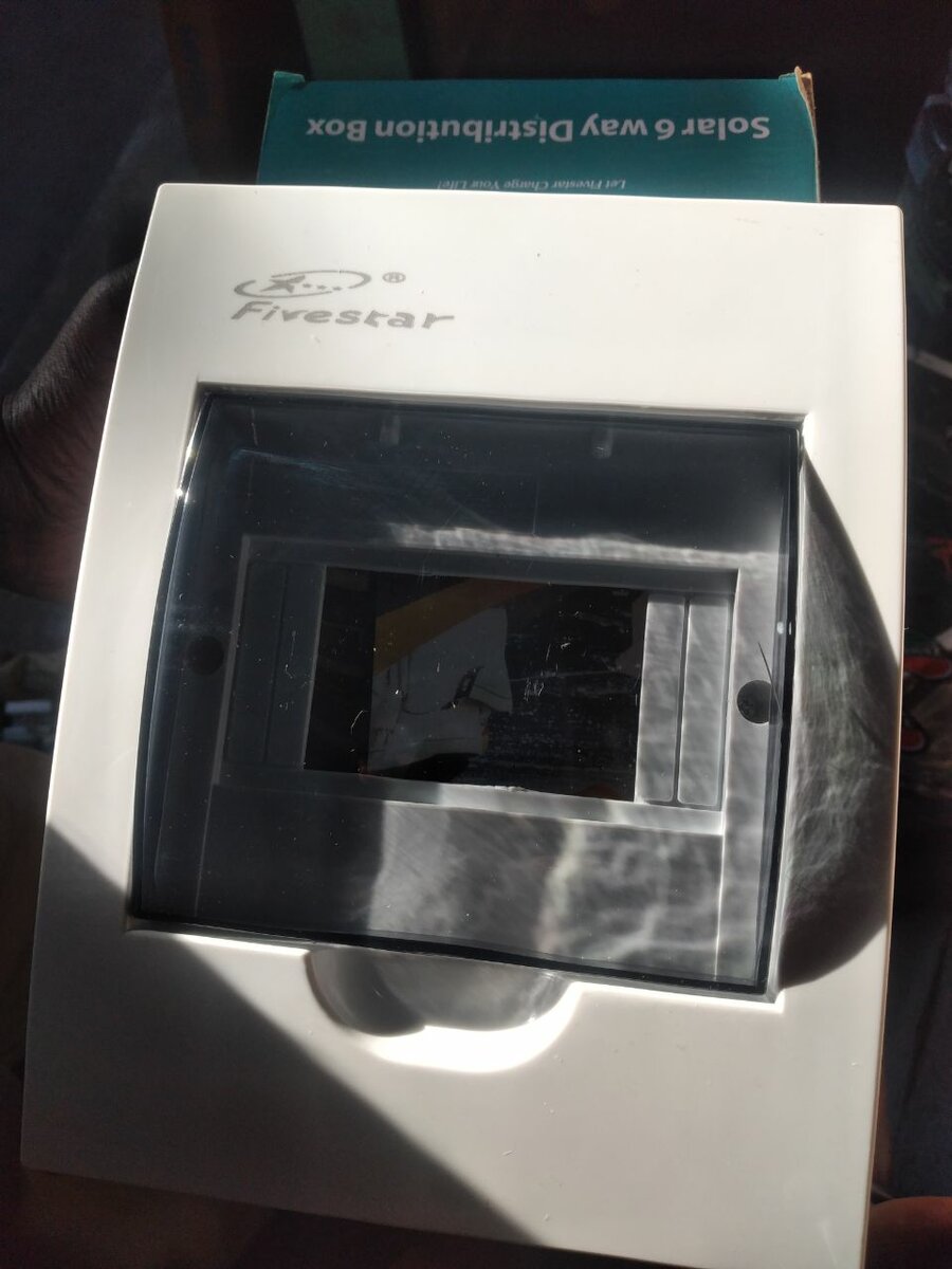 Solar 6 way distribution box