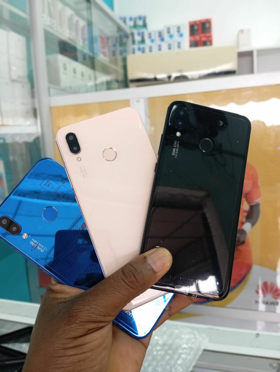 HUAWEI P20 LITE QUASI NEUF IMPORTÉ 128/6GO