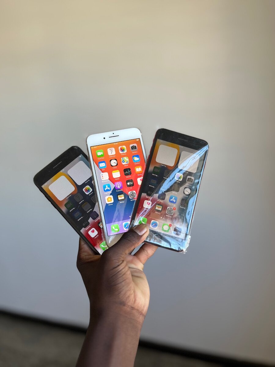 APPLE  Pre-owned iPhone 7plus