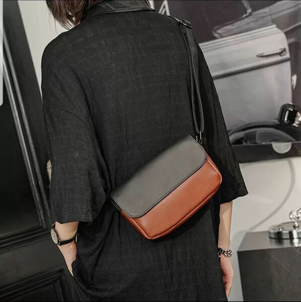 Sac bandoulière en cuir marron et gris