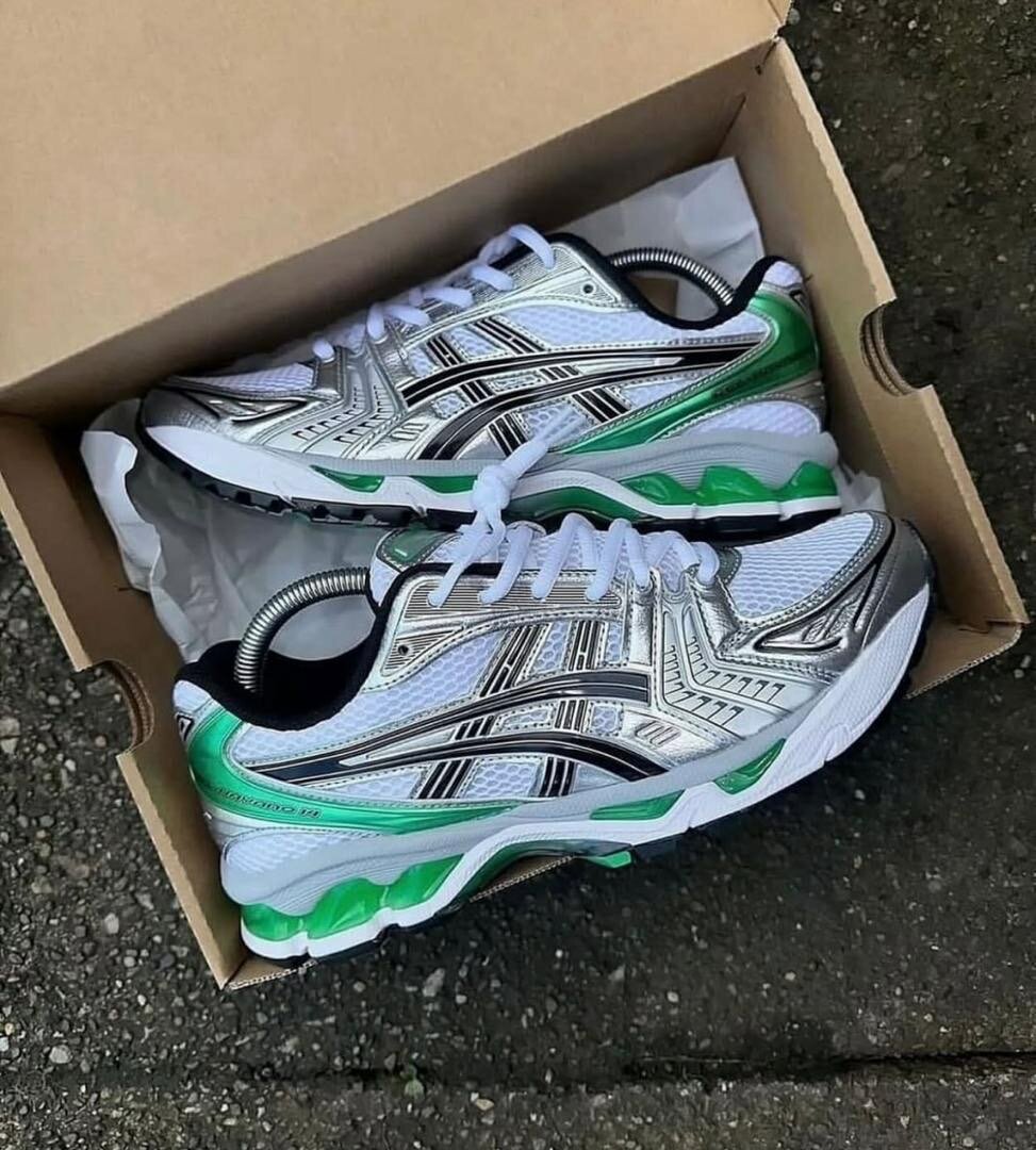 ASICS gel runner green sole