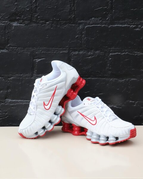 Baskets Nike Shox blanches