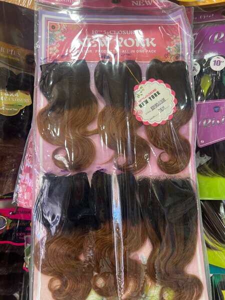 Extensions capillaires ondulés en ombré