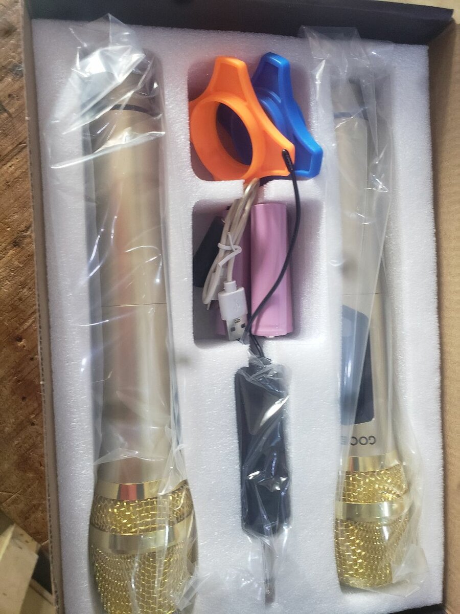 Wireless Microphone Set