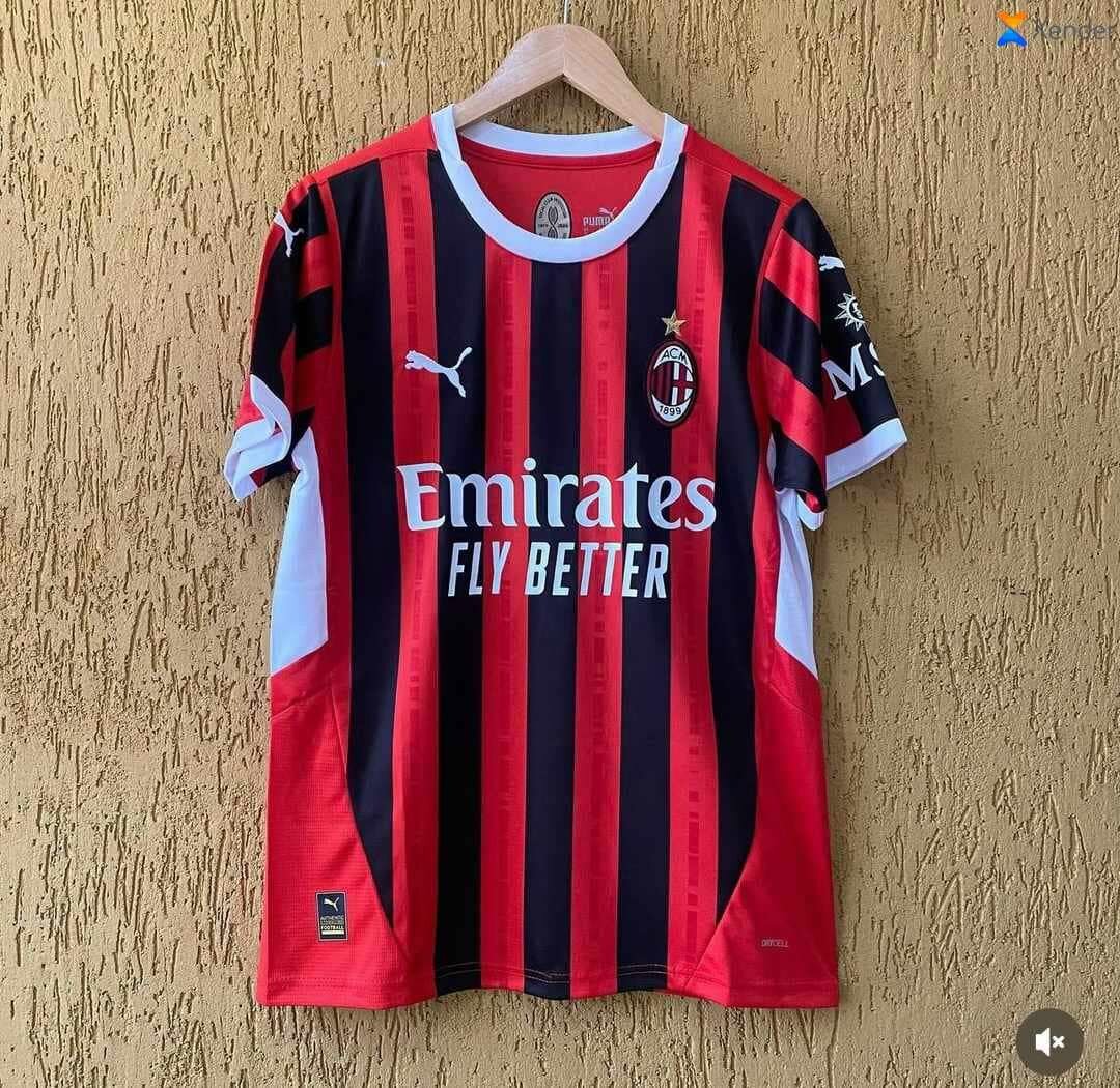 Maillots de football authentiques