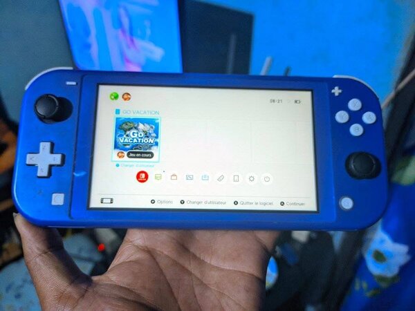 Nintendo Switch Lite casi neuf