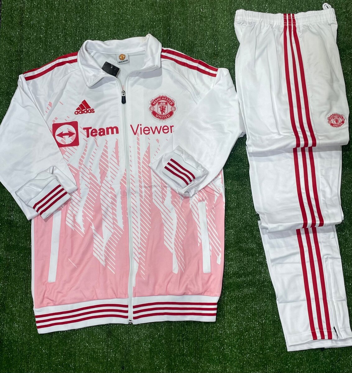 Sur vêtements sportifs 