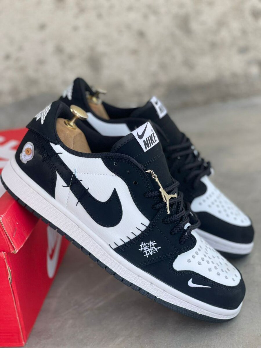 Nike zion noir blanc