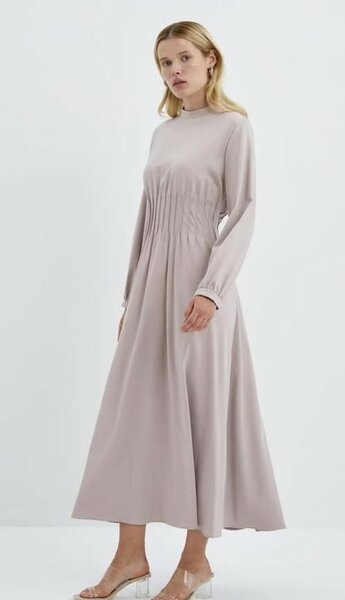 Элегантное платье