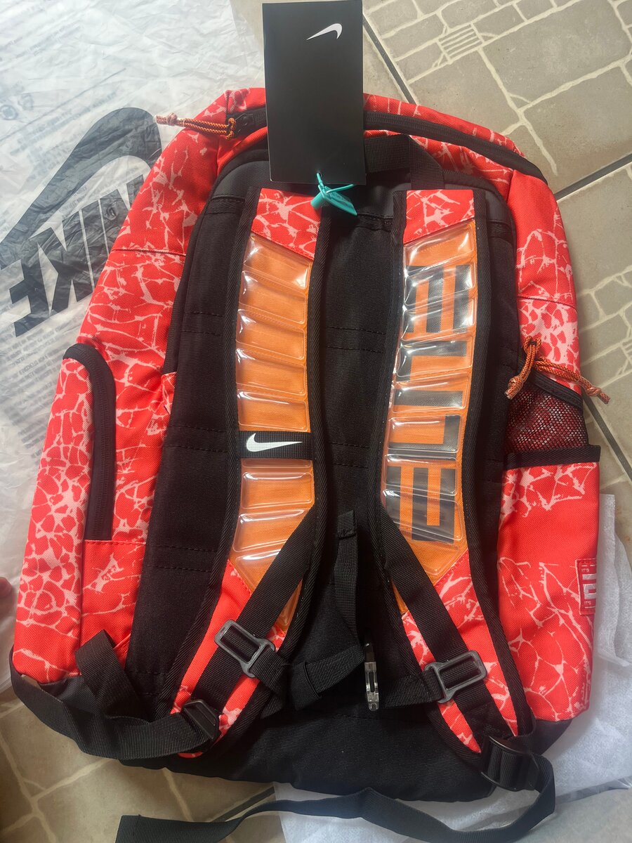 Sac à dos Nike Elite rouge