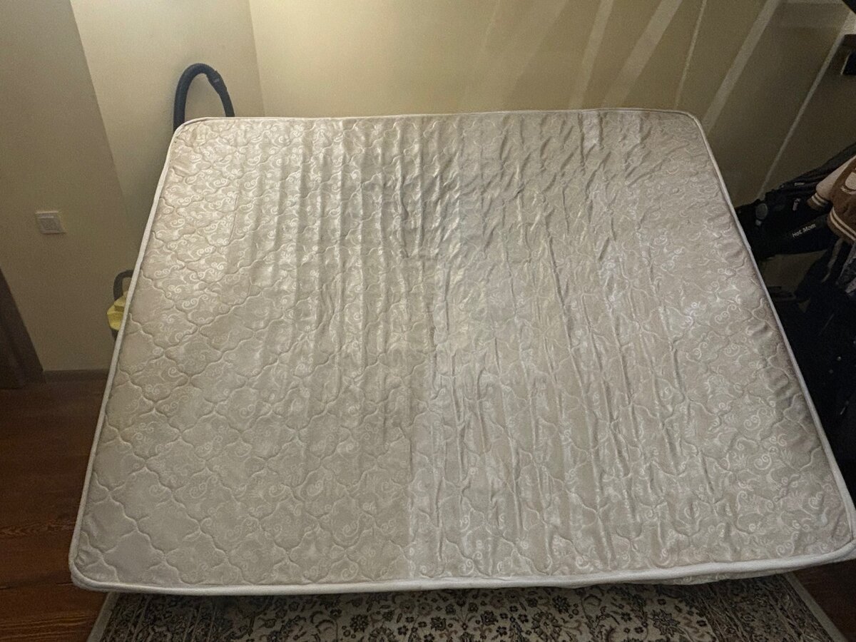 Б/у матрас