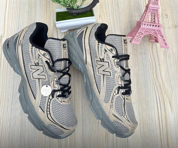 Chaussures de course légères