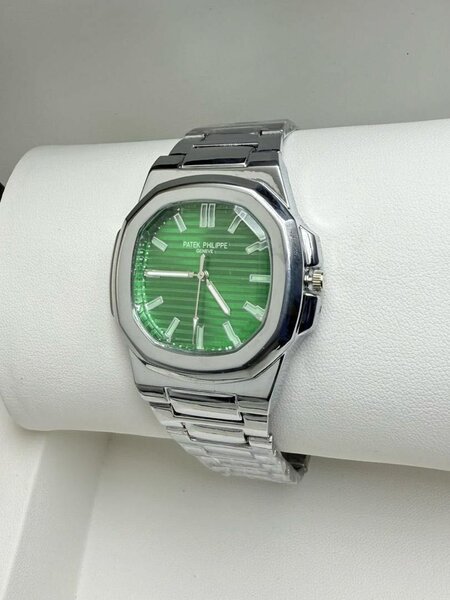 Montre class