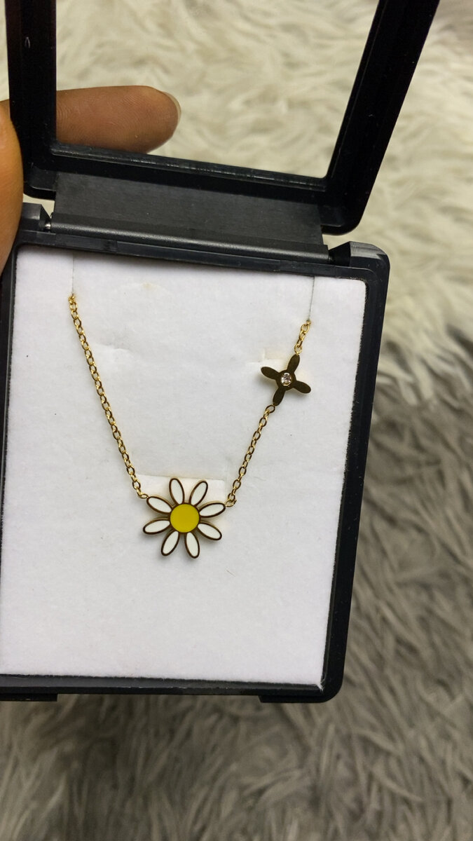 Collier Marguerite Élégant