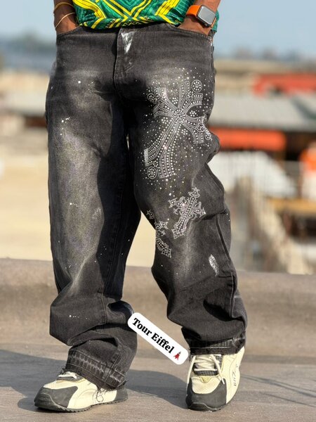 Jean noir avec strass