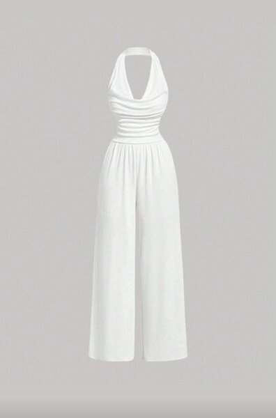 Combinaison blanche élégante