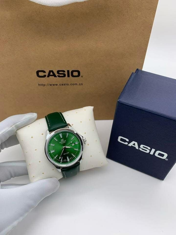 Montre élégante Casio en cuir
