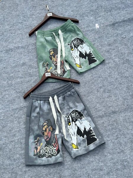 Shorts graphiques pour homme