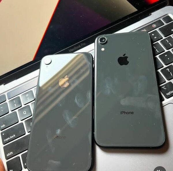 PRE-OWNED IPHONE XR( Factory Unlock)