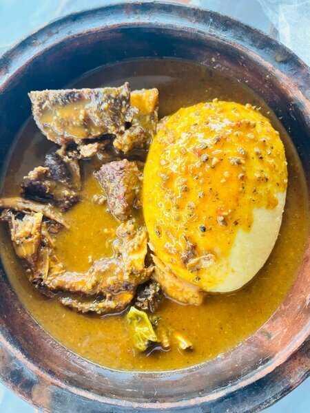 Foutou banane sauce graine viande