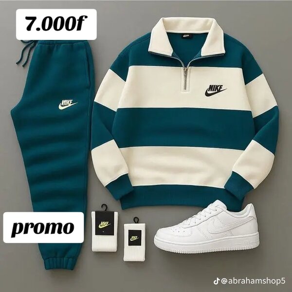Ensemble de survêtement Nike