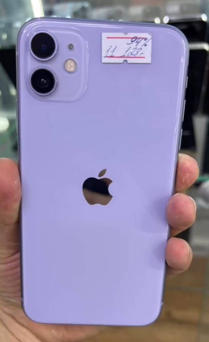 Айфон 11. 128гига