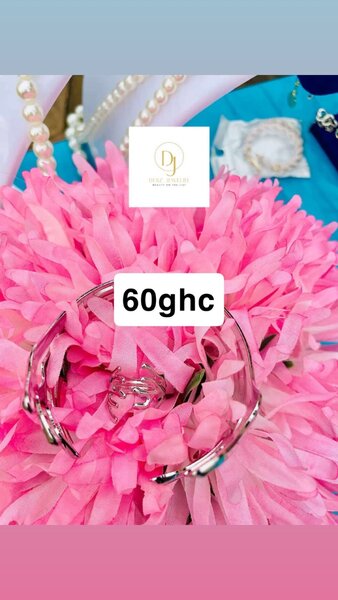 Ladies bracelets with ring