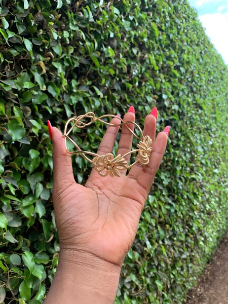 Bracelet floral doré élégant